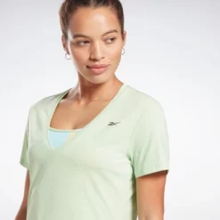 Reebok Activchill Athletic T-Shirt Womens Athletic T-Shirts -Lady Clothing Store GUEST 3113823d 7ebd 4d46 bfdd 0a61ca280760
