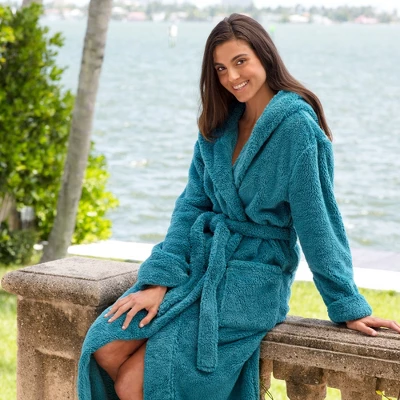 Women's Fuzzy Plush Fleece Bathrobe With Hood, Soft Warm Hooded Lounge Robe 5 Women's Fuzzy Plush Fleece Bathrobe With Hood, Soft Warm Hooded Lounge Robe - Image 3