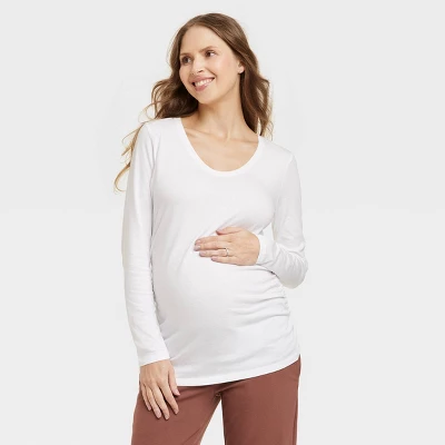 Long Sleeve Scoop Neck 2pk Bundle Maternity T-Shirt - Isabel Maternity By Ingrid & Isabel™ 6 Long Sleeve Scoop Neck 2pk Bundle Maternity T-Shirt - Isabel Maternity By Ingrid & Isabel™ - Image 4