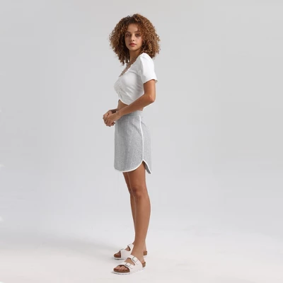 Women's Short Sleeve Open Back Cropped Top 3 Women's Short Sleeve Open Back Cropped Top