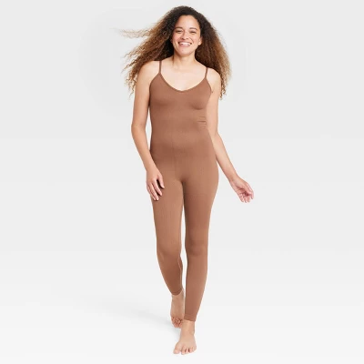 Women's Chunky Ribbed Jumpsuit - Colsie™ 3 Women's Chunky Ribbed Jumpsuit - Colsie™